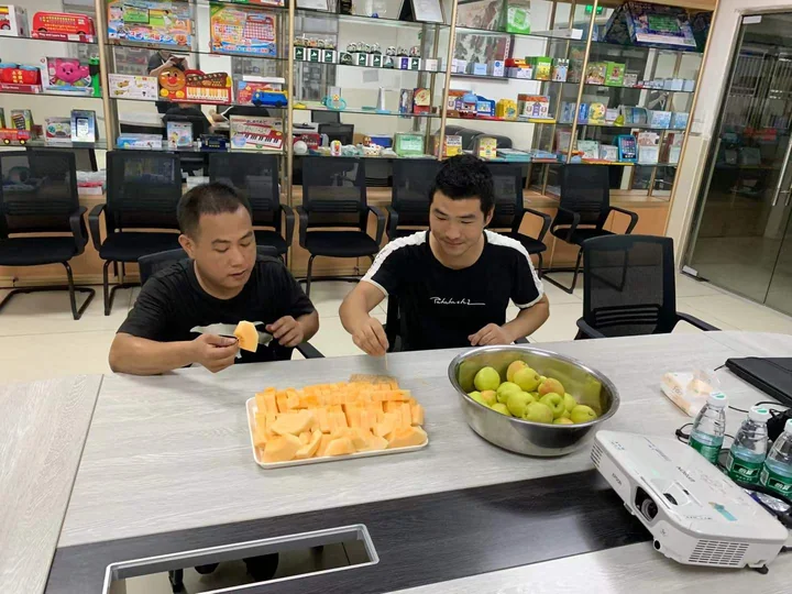 Shared fruit break
