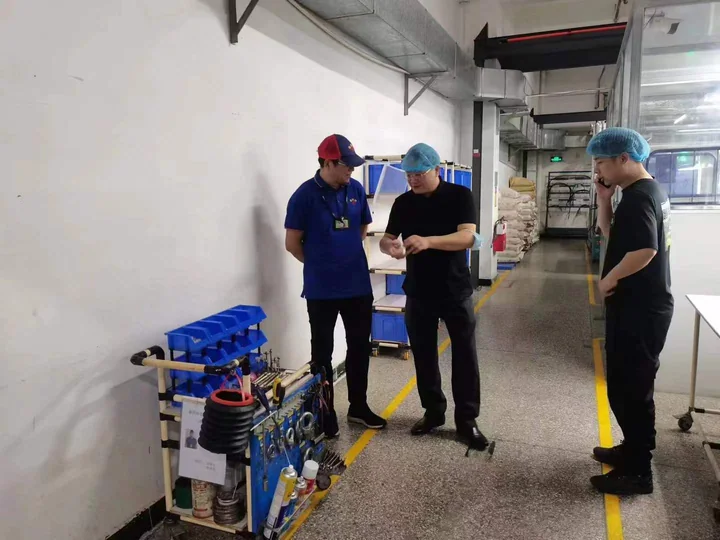 Manufacturing visitor walkthrough — photograph 2