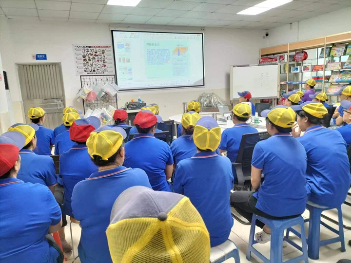Production management meeting — photograph 4
