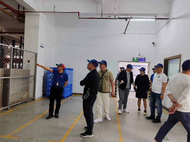 Customer factory visit — photograph 7