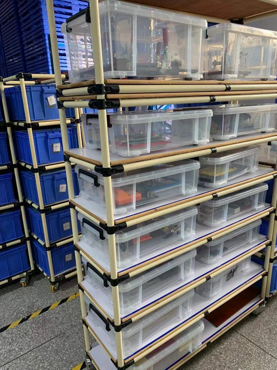 Transparent material storage — photograph 3