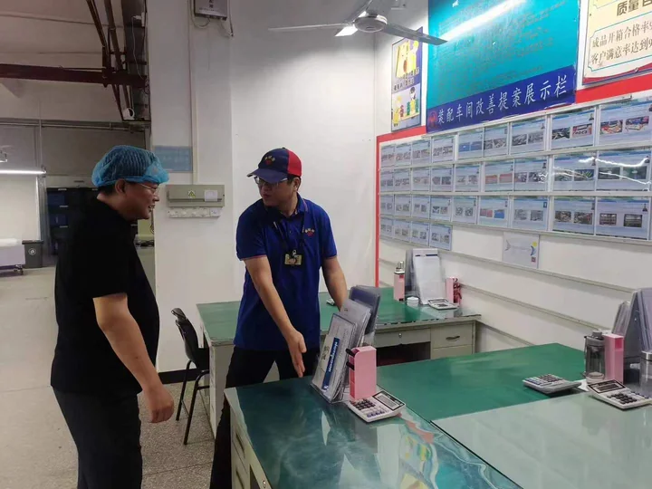 Manufacturing visitor walkthrough — photograph 5