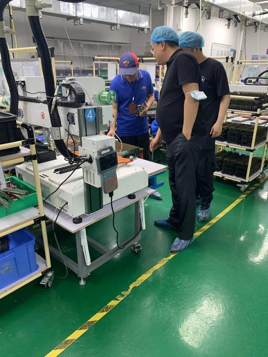 Manufacturing visitor walkthrough — photograph 9